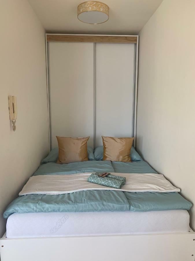 Appartamento Gem In Gyor - Free Parking Esterno foto